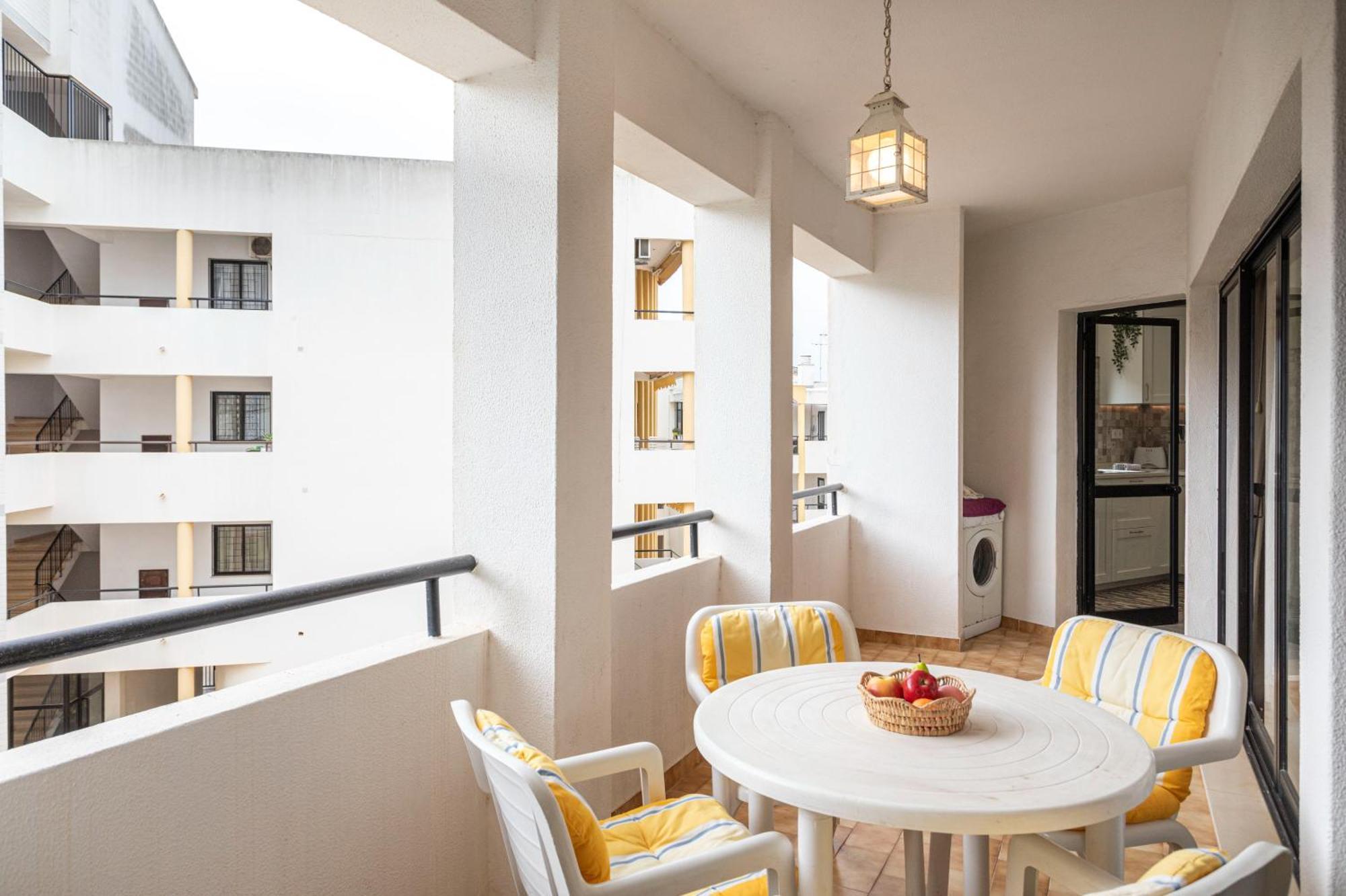 Centralgarve - Great, Bright 2-Bedroom Flat In The Center Of Vilamoura -Topazio Bagian luar foto
